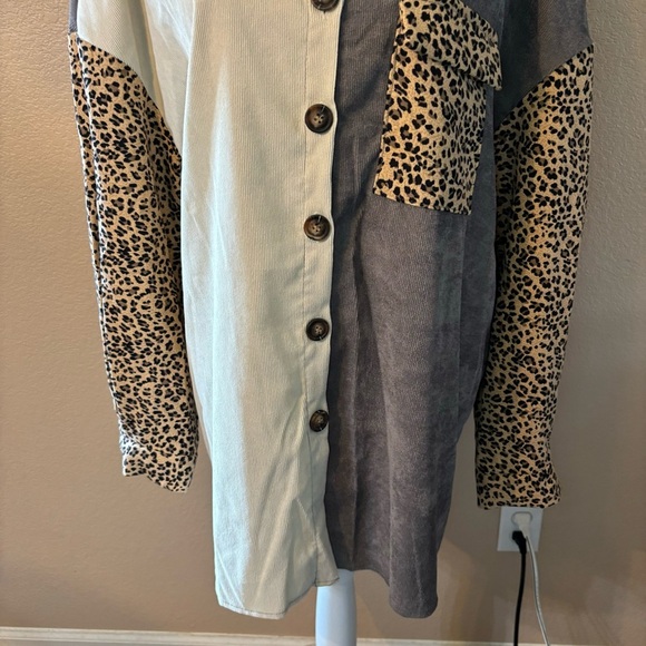 New SHEIN Shirt Two-Tone Leopard Button Down Cream Gray Ribbed Long Sleeve - Picture 4 of 14